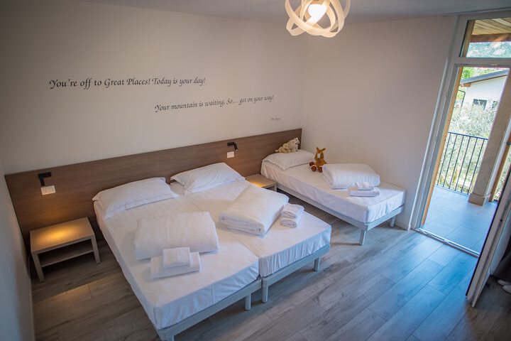 Room 7 of 96