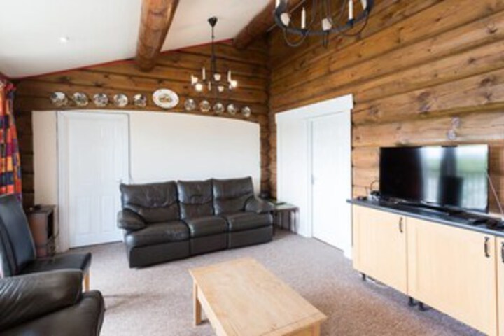 Room 5 of 15