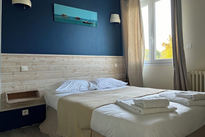 Room 8 of 35