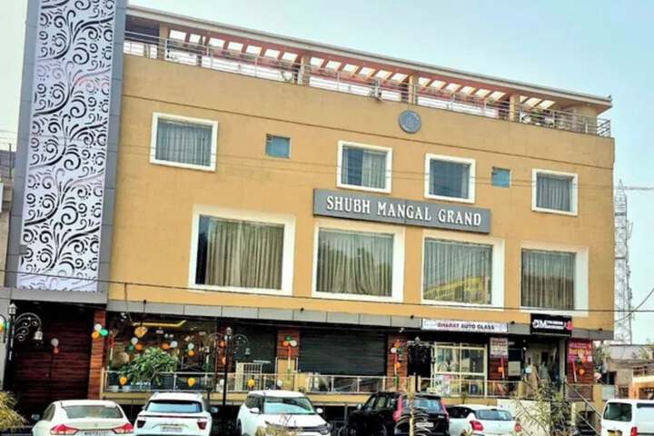 Fabhotel Shubh Mangal Grand