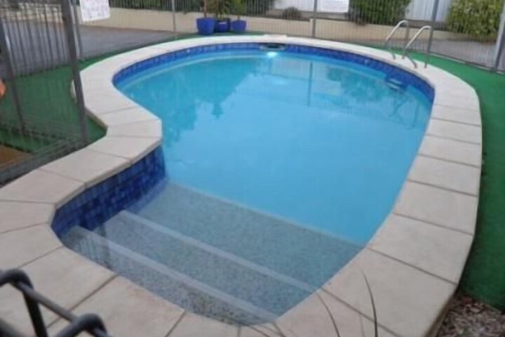 Pool 44 of 53