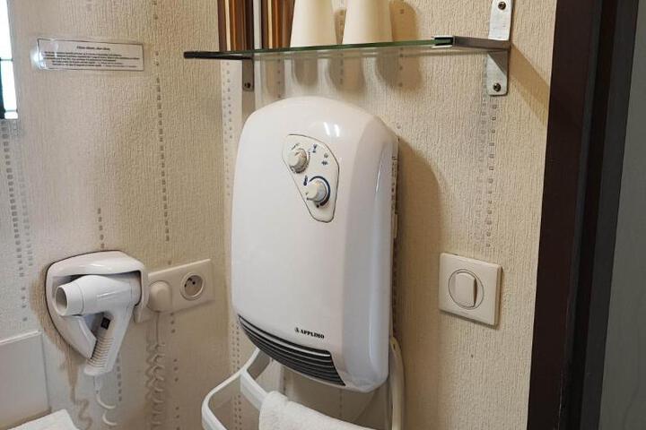 Clean Restrooms