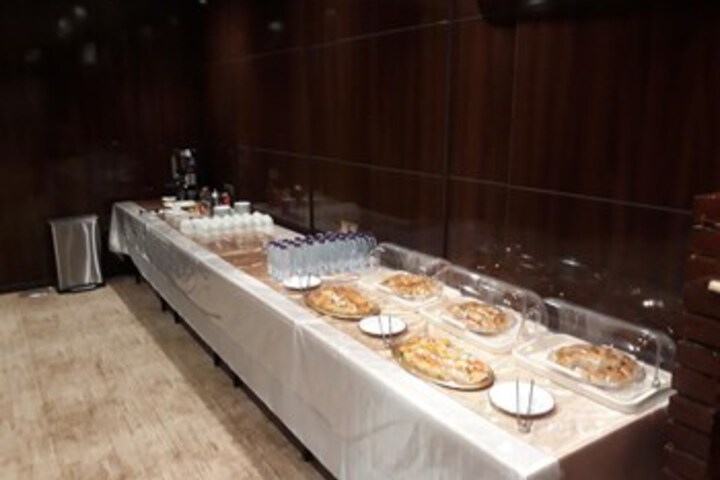 Dining 5 of 22