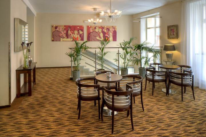 Lobby Entry