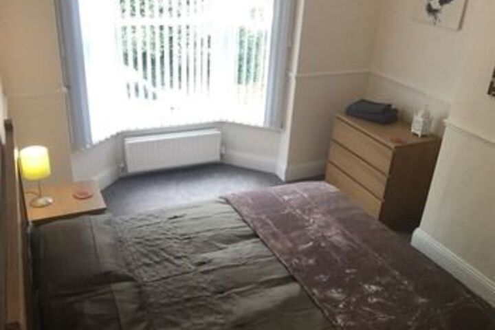 Room 7 of 14