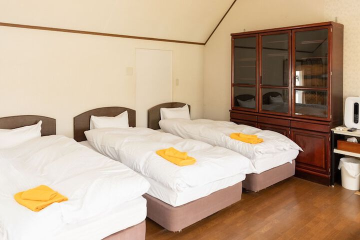 Room 15 of 51