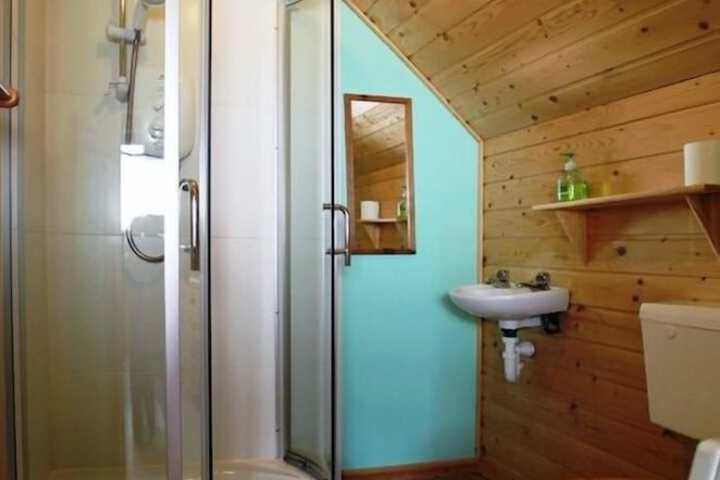 Room 3 of 17