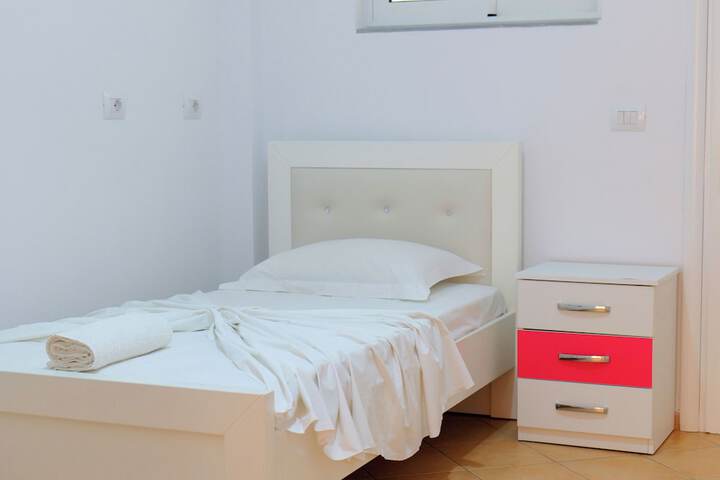 Room 13 of 67