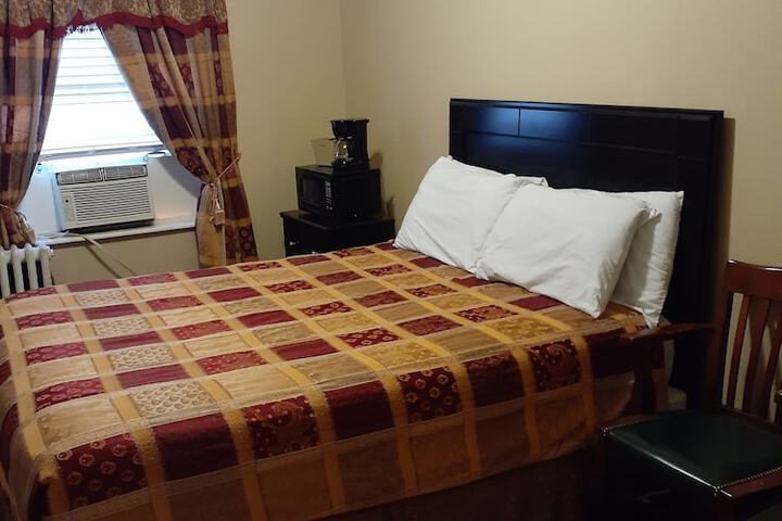 Room 4 of 26