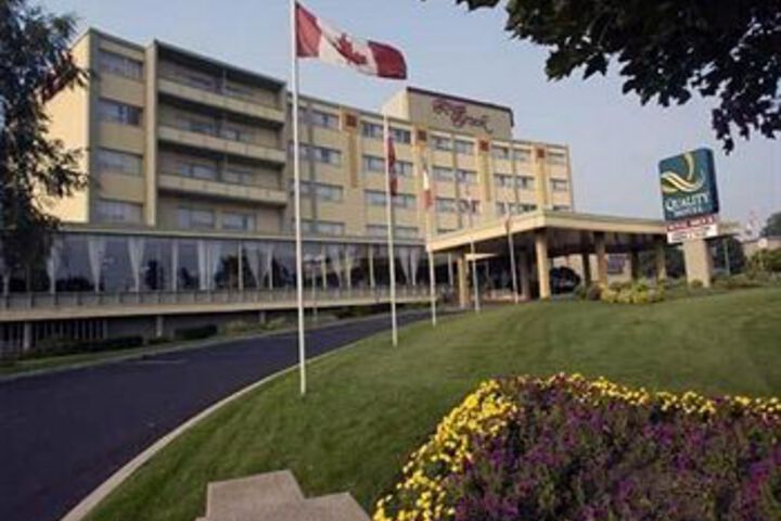 Exterior of Quality Hotel & Conference Center Royal Brock