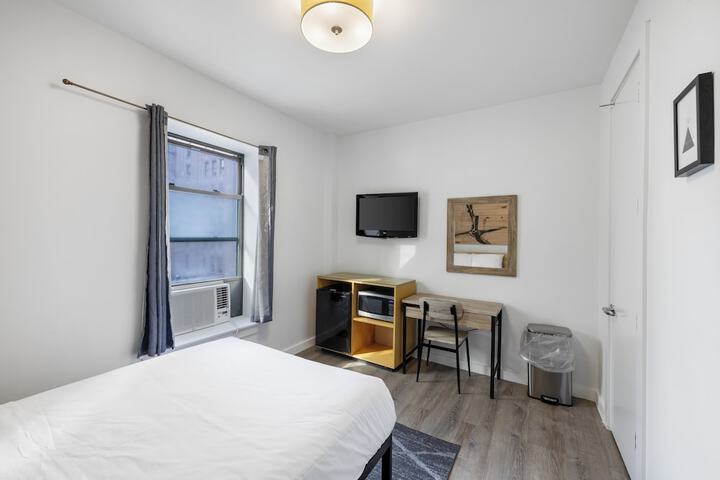 Room 3 of 19