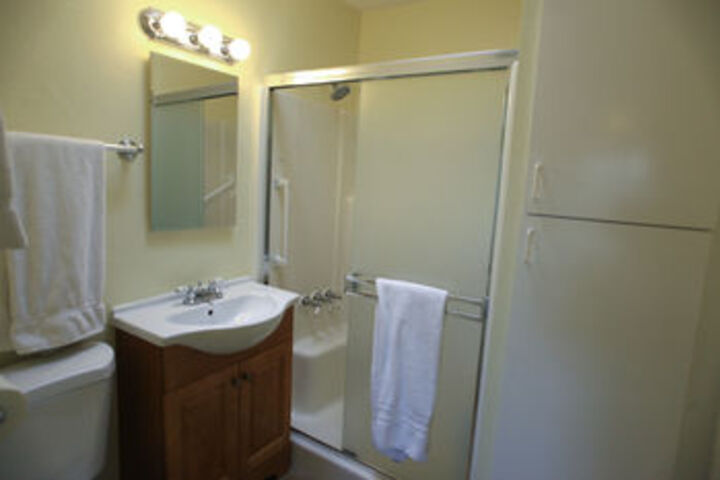 Room 6 of 53