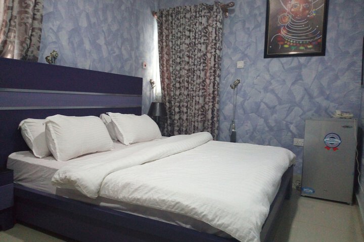 Room 13 of 44
