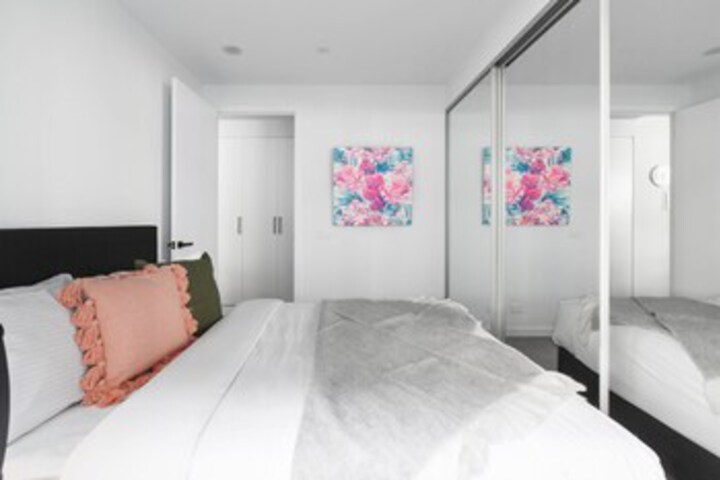 Room 12 of 24
