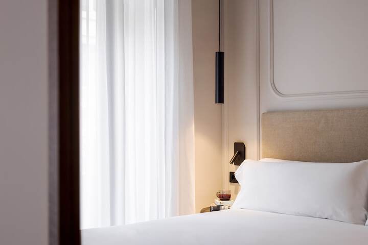 Room 8 of 32