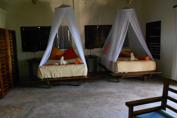Room 4 of 22