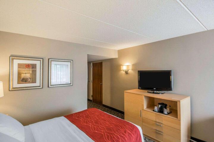 Double Bed Accessible (2 of 7)