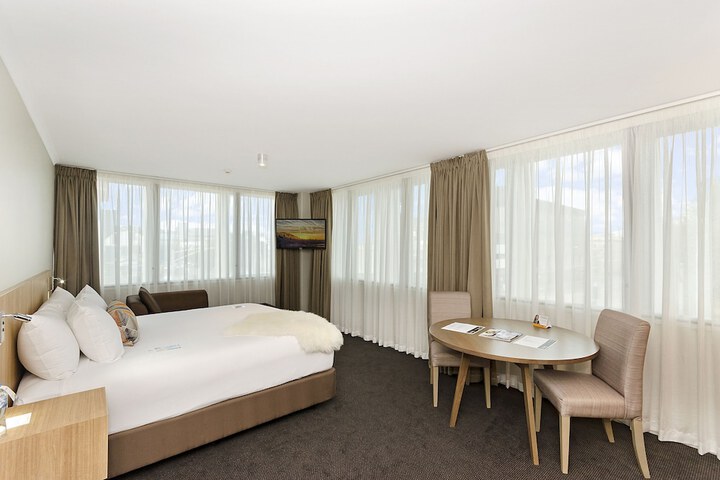 Room 10 of 56