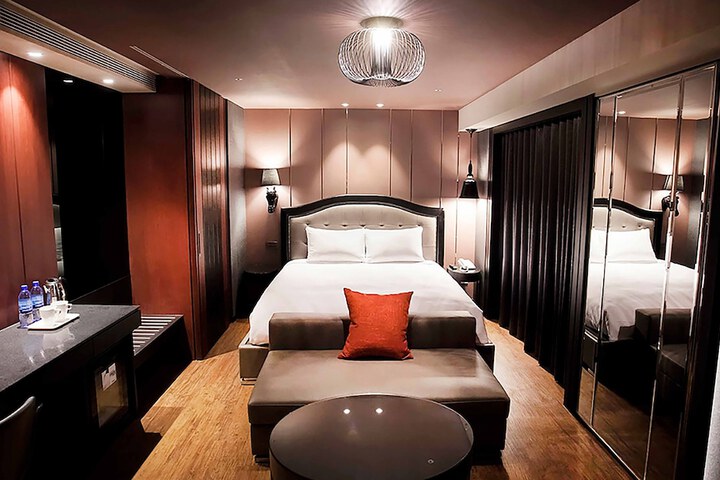Room 14 of 29