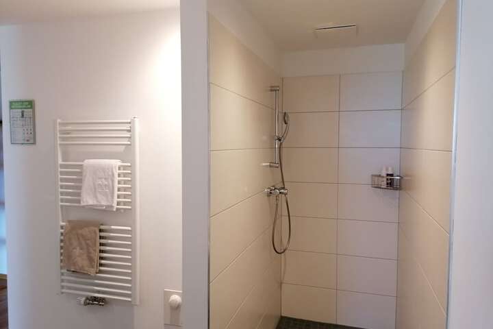 Room 81 of 110