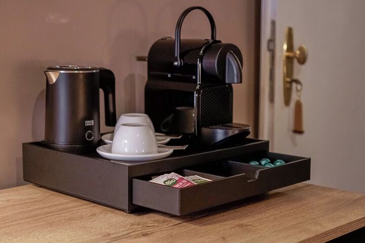 Breakfast/Coffee Service 17 of 36