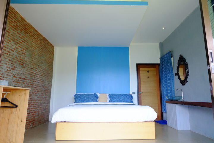 Room 14 of 79