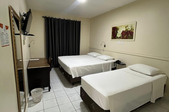Room 25 of 57