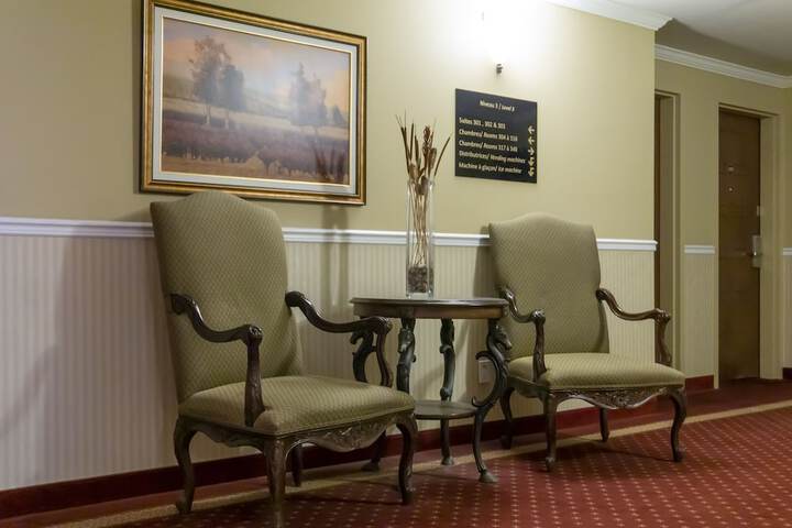 Guest Lobby