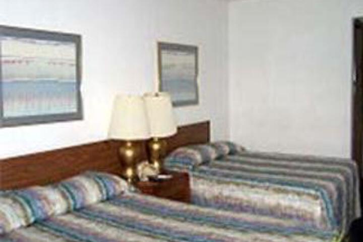 Room 4 of 6