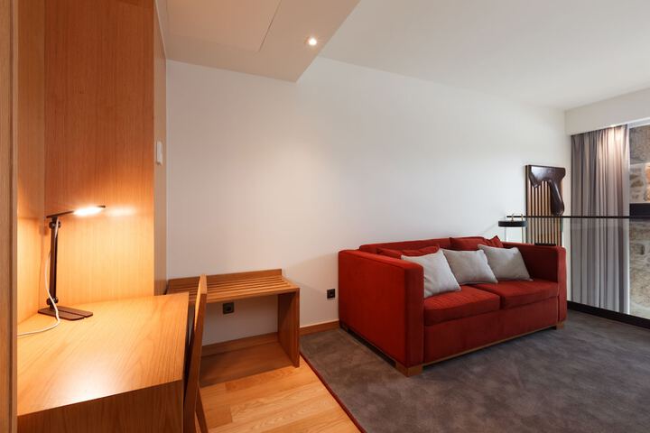 Room 16 of 61