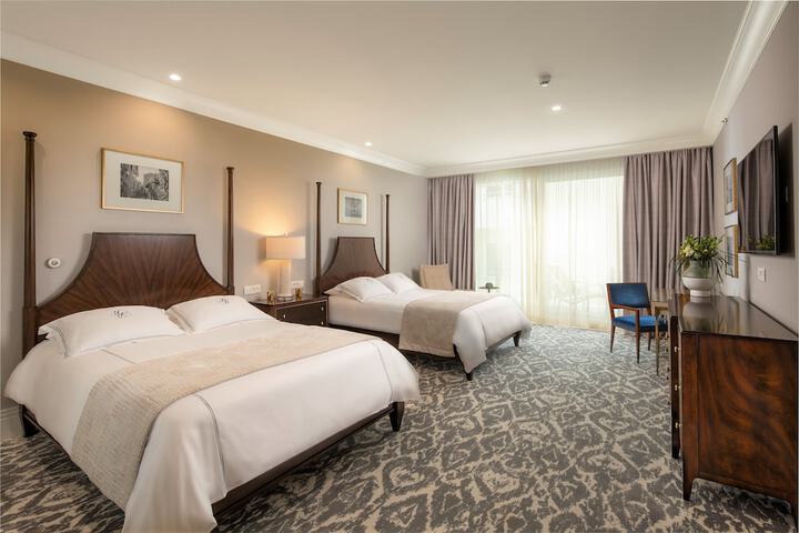 Room 12 of 71
