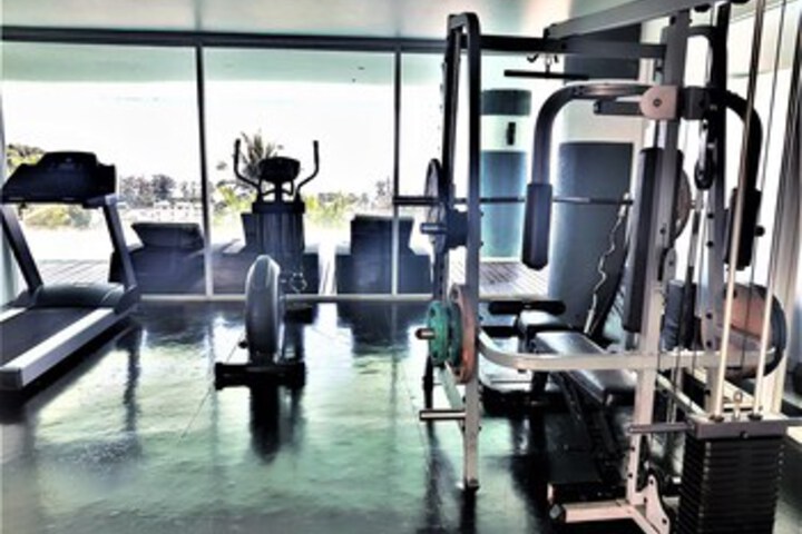 Health and Fitness 4 of 19