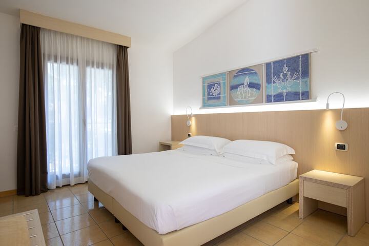 Room 29 of 166