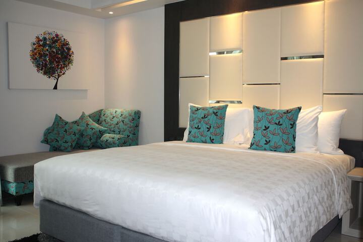 Room 14 of 130