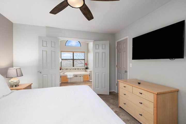 Room 38 of 220