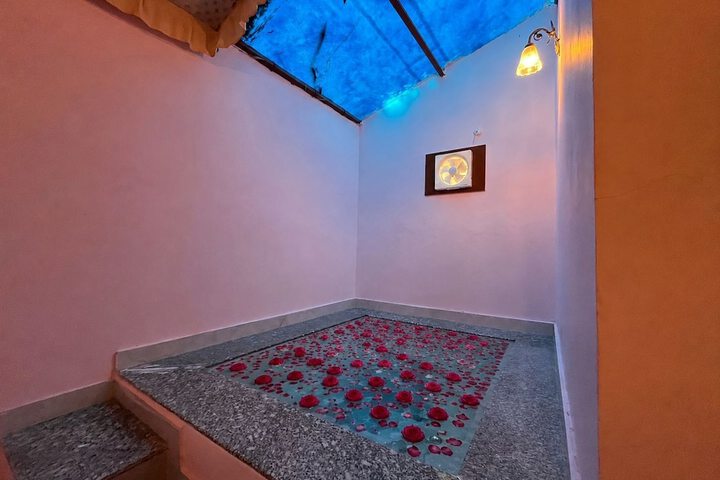 Pool 12 of 24