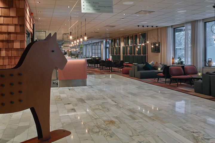 Hotel Lobby
