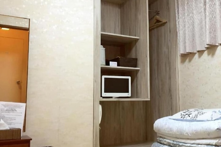 Room 19 of 54