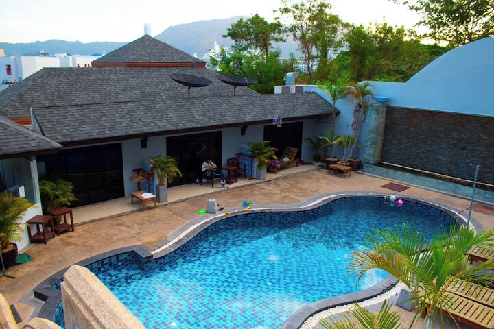 Pool 33 of 50