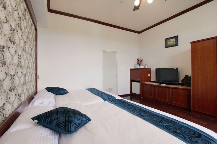 Room 35 of 56