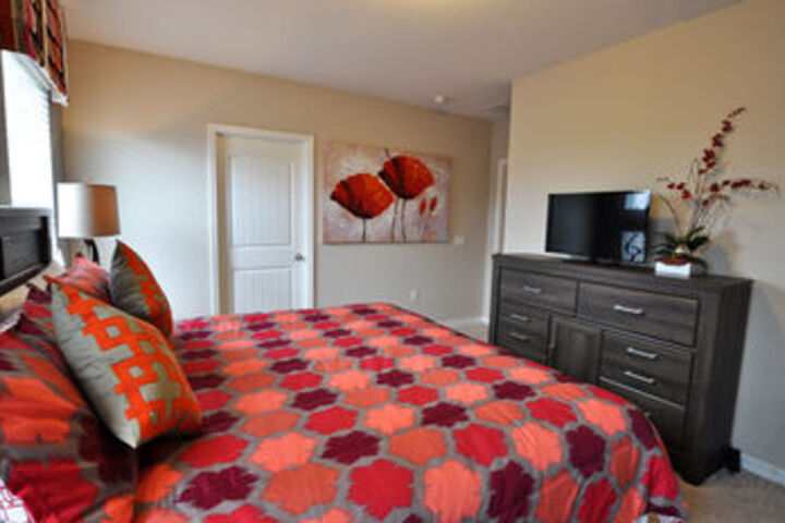 Room 8 of 27