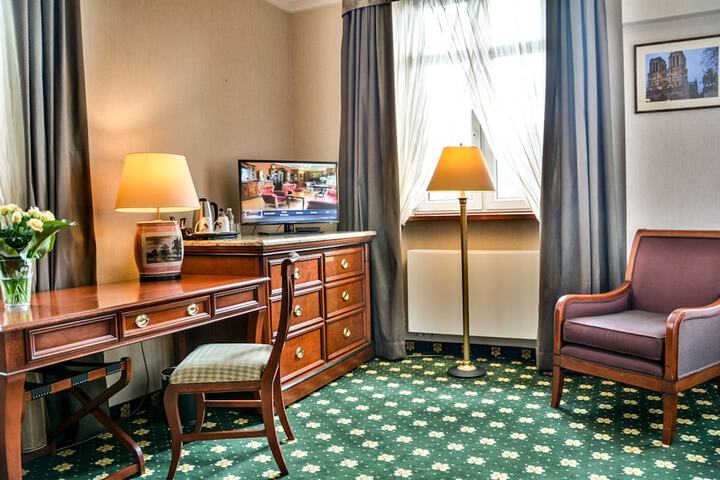 Room 45 of 86