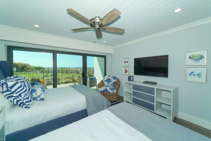 Room 3 of 12