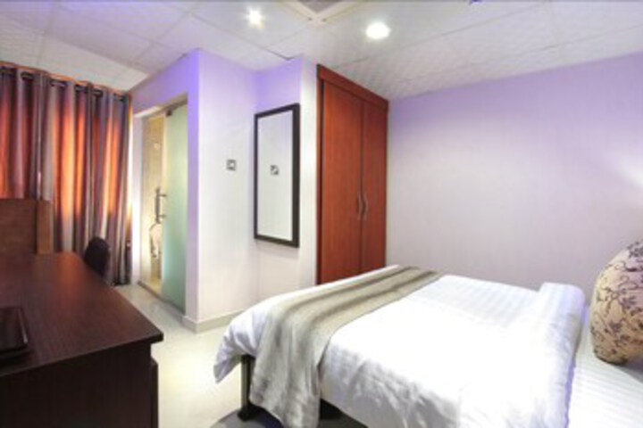 Room 40 of 47