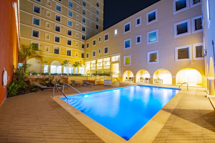Pool 18 of 60