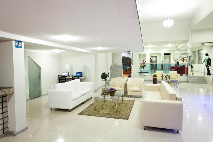 Entrance & Lobby