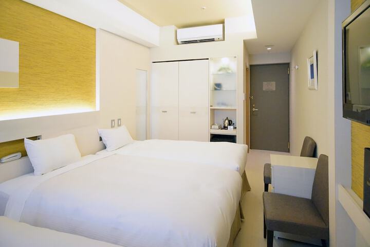 Room 18 of 68