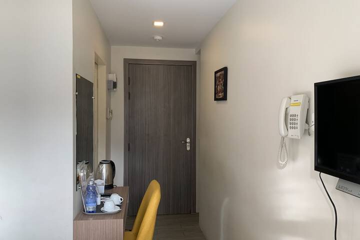 Room 28 of 58