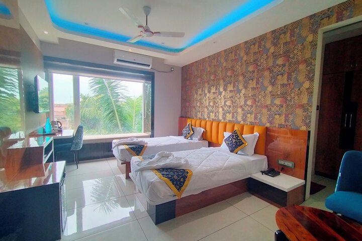 Room 8 of 29