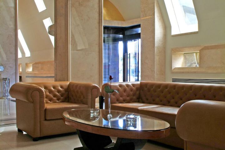 Hotel Interior 4 of 204